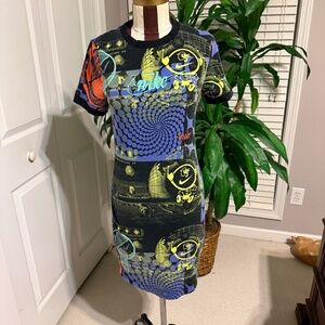 NIKE Essential Rave Bodycon Basketball Dress Short Sleeve Size Medium